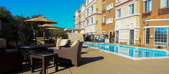 Silicon Valley ADA Suite w/ Kitchen, Pool, & More