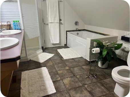 Shower, hair dryer, towels, soap. Beautiful corporate apartment with AC in vibrant Wynyard
sleep upto 6 people