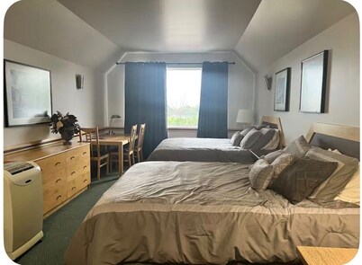 Beautiful corporate apartment with AC in vibrant Wynyard
sleep upto 6 people