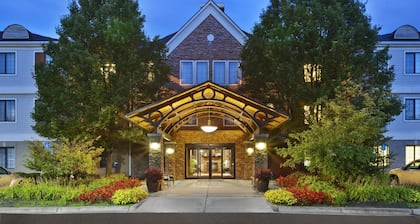 Accessible 1BR Suite w/ Kitchen | Free Breakfast!