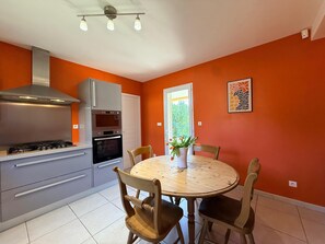 Dining - Villa Romarin - Family home in the heart of the southern Mediterranean (Narbonne)
