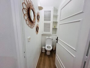 Bathroom - Beautiful Apart 40 m2 garden view Large swimming pool (Saint-François)