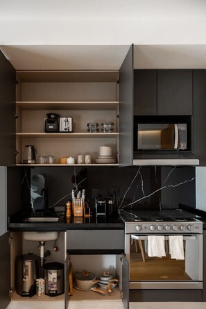 Fridge, microwave, oven, stovetop - OH | Amazing Loft Roma Nte w/ AC balcony & rooftop (Mexico City)
