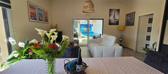 Villa with indoor pool 150m from the beach