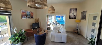 Villa with indoor pool 150m from the beach