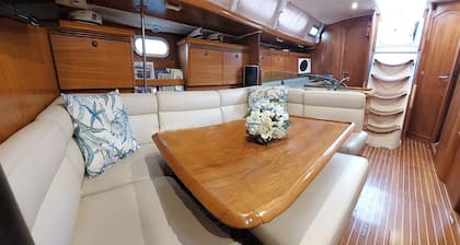 Sailing excursions in the archipelago of La Maddalena and Boat&Bed Cannigione