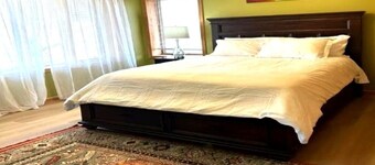 Fully Equipped Modern 4BR in the Heart of Minneapolis