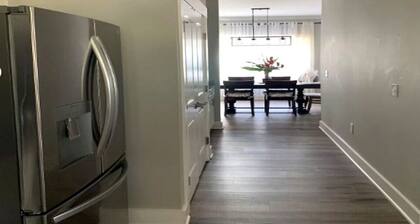 Fully Equipped Modern 4BR in the Heart of Minneapolis