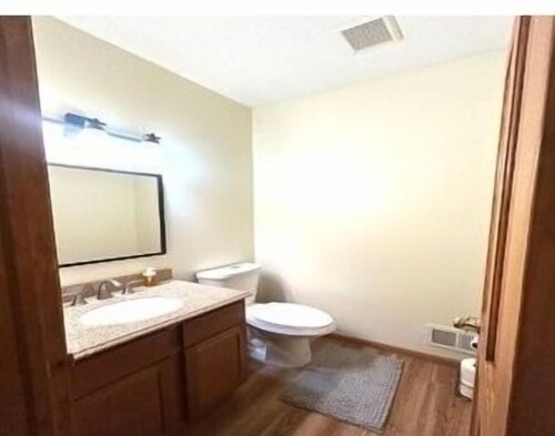 Fully Equipped Modern 4BR in the Heart of Minneapolis