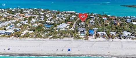 Beach nearby, sun loungers, beach towels