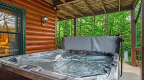 Terrace/patio - Blue Ridge Retreat - Sauna - Hot Tub - Firepit (Blue Ridge)