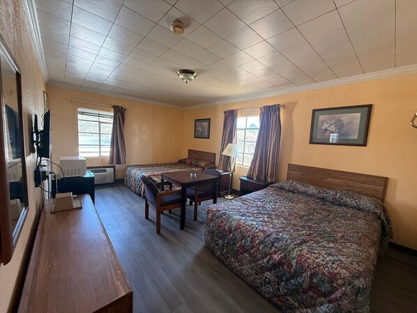 Room - Railroad Inn Amory Near Tupelo Ms (Amory)