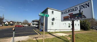 Railroad Inn Amory Near Tupelo Ms