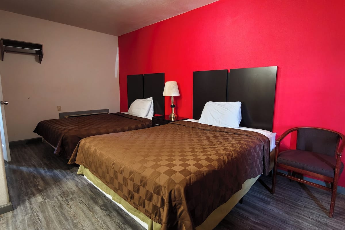 Room, 2 Queen Beds, Non Smoking