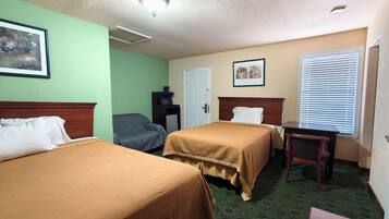 Suite, Multiple Beds, Non Smoking (Sofabed)