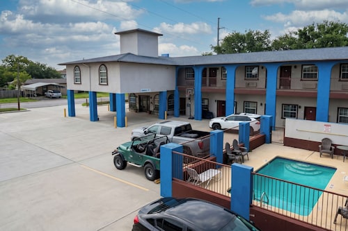 Airport Inn & Suites South Padre Island I 37