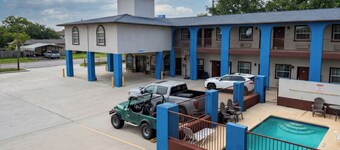 Airport Inn & Suites South Padre Island I 37