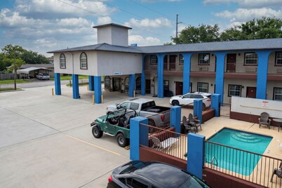 Airport Inn & Suites South Padre Island I 37