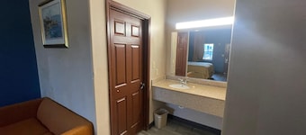 Airport Inn & Suites South Padre Island I 37