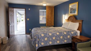 Bed sheets - Airport Inn & Suites South Padre Island I 37 (Corpus Christi)