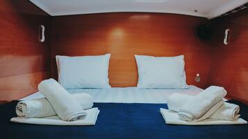 3 bedrooms, in-room safe