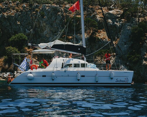 Sun-Kissed Sailing: A Luxurious Beach Experience in Nikiti, Macedonia