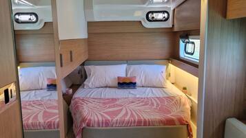 2 bedrooms, iron/ironing board