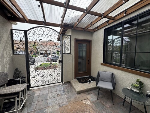 Cozy 1BR Suite w/ Private Yard + Fully Furnished All Utilities