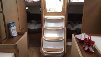 3 bedrooms, in-room safe