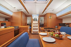 Dining - Sun-Kissed Sailing Adventure in Islas Sarónicas (Alimos)