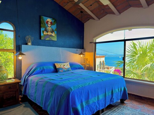 Panoramic Ocean Views from Every Room – Private Pool & Garden Retreat