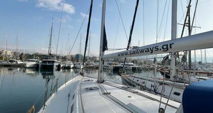 Sun-Kissed Sailing Adventure in Islas Sarónicas