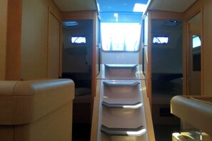 4 bedrooms - Sun-Kissed Sailing Adventure in the Saronic Islands (Elliniko)