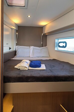 3 bedrooms - Sun-Kissed Sailing Adventure in the Ionian Islands, Lefkada (Lefkada)