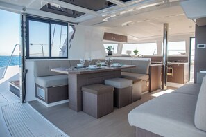 Outdoor dining - Sun-Kissed Sailing Adventure in the Ionian Islands, Lefkada (Lefkada)