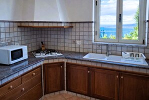 Private kitchen - Vrbo Property (Agropoli)
