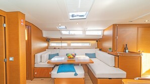 Interior - Sun-Kissed Sailing Adventure in Islas Esporadas (Skiathos)