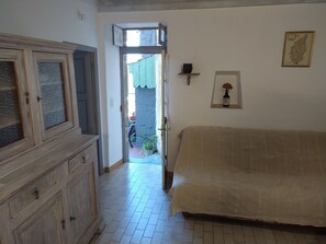 Interior - Apartment Monticello (Village) for 3 people (Monticello)