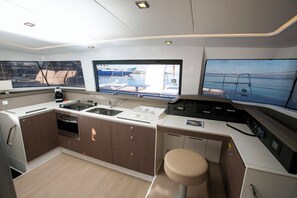 Private kitchen - Sun-kissed Sailing Adventure in the Ionian Islands (Preveza)
