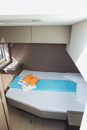 5 bedrooms