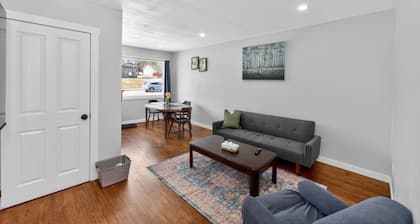 2BR Suite Near YYC Airport & Downtown - 4644 – UP