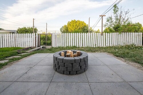 Perfect Stampede Stay | Modern 2BR Near Downtown, Transit & YYC - 4644 – UP