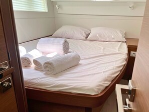 4 bedrooms - Sun-Kissed Sailing Adventure in the Ionian Islands, Lefkada (Lefkada)