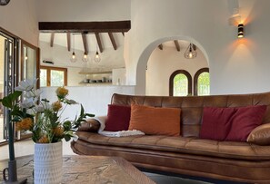 TV, fireplace - Private villa with swimming pool for 6 people in Moraira – VILLA ORENSE (Moraira)