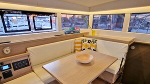Interior - Sun-Kissed Sailing Adventure in Islas Sarónicas (Alimos)