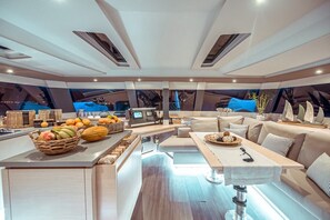 Dining - Sun-Kissed Sailing Adventure in Islas Sarónicas (Alimos)