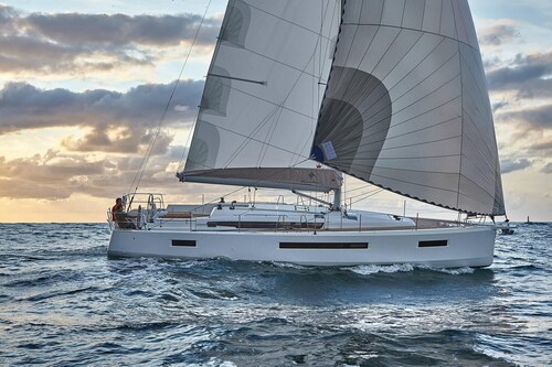 Sun-Kissed Sailing: A Luxurious Beach Experience in Nikiti, Macedonia