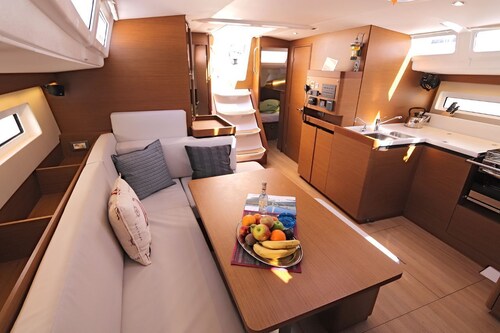 Sun-Kissed Sailing: A Luxurious Beach Experience in Nikiti, Macedonia