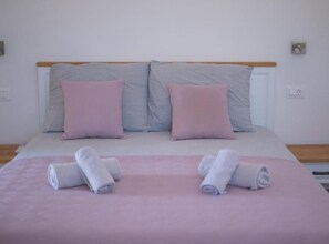 Accès Internet, draps fournis