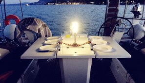 Outdoor dining - Sun-Kissed Sailing Adventure in the Ionian Islands, Lefkada (Lefkada)